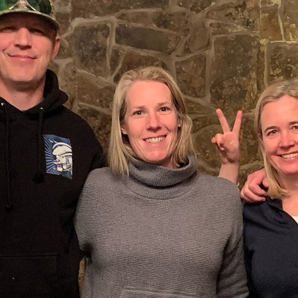 Meet your Posher, Alexandra - Picture 1 of 1